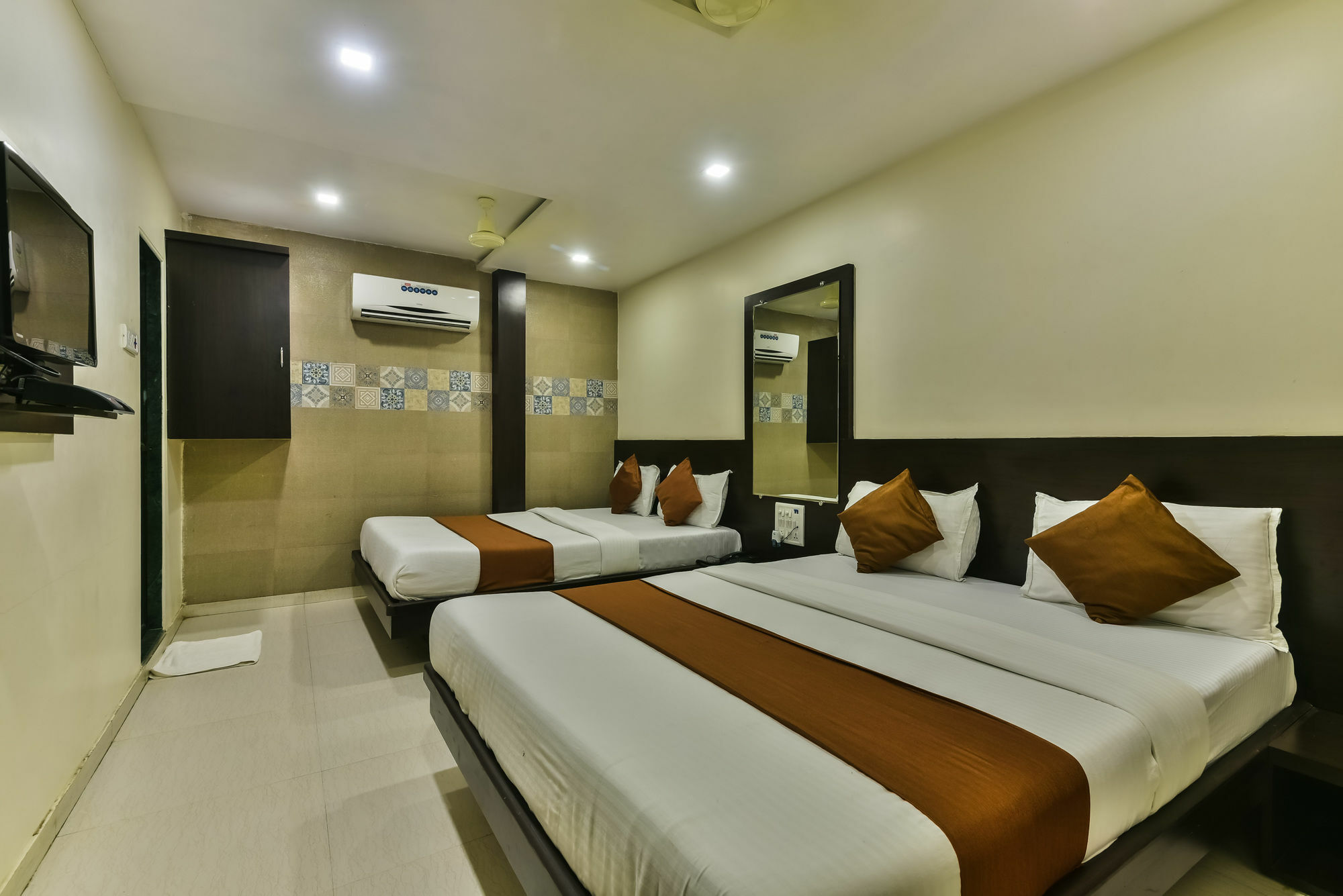 Hotel Guestinn Residency Mumbai Eksteriør bilde