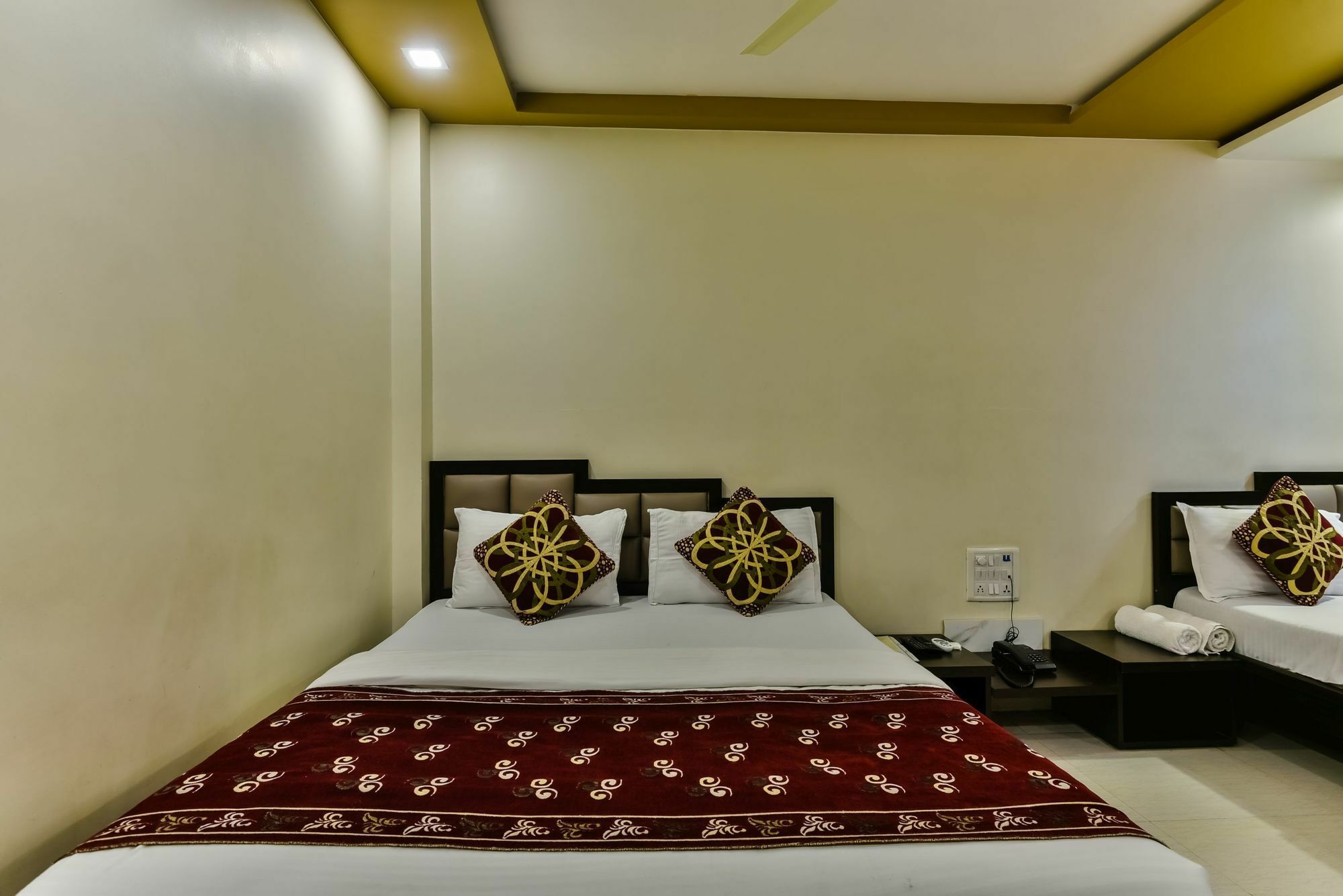 Hotel Guestinn Residency Mumbai Eksteriør bilde